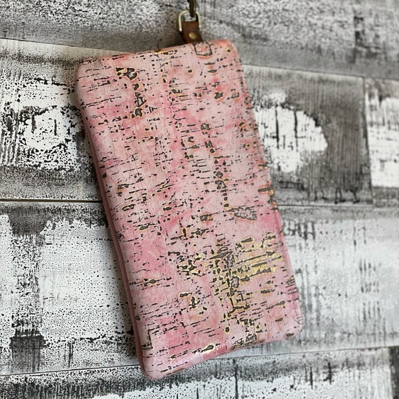 Add a Touch of Glam with a Unique Leather Pink & Metallic Gold Wristlet - Picture 8 of 11